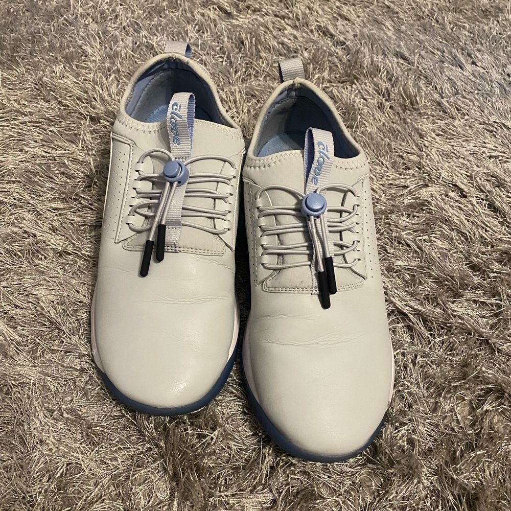 Clove Sneakers
